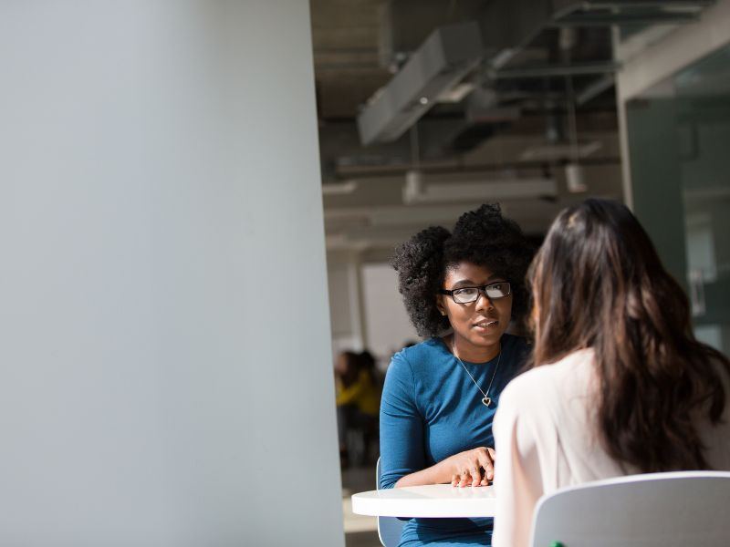 Como se comportar em uma entrevista de emprego